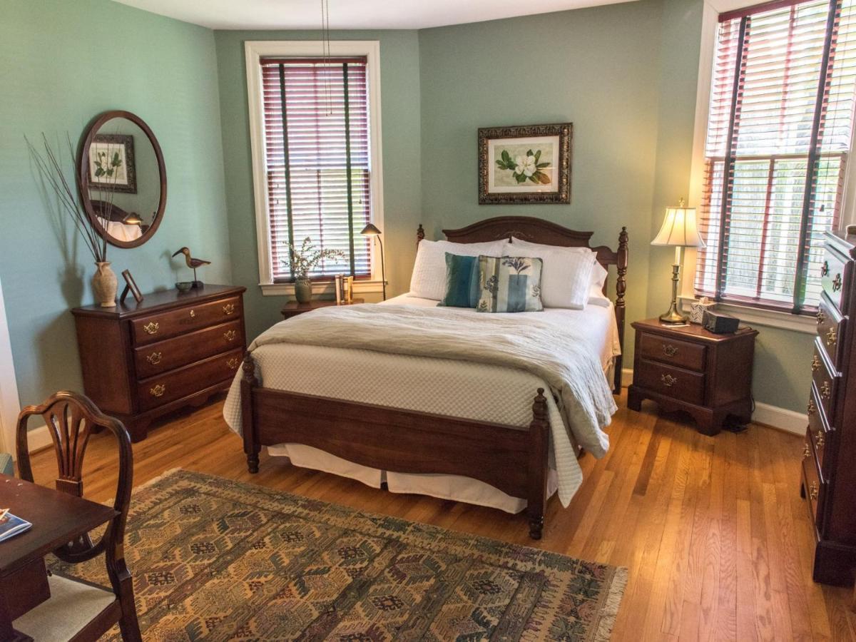 Charles Bass House Bed & Breakfast South Boston Δωμάτιο φωτογραφία