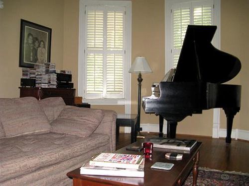 Charles Bass House Bed & Breakfast South Boston Εξωτερικό φωτογραφία